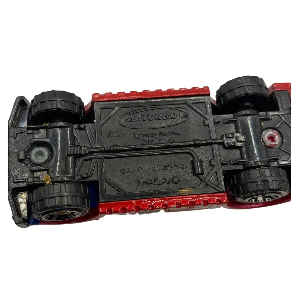 VTG Matchbox Highway Rescue Fire Truck Red Engine 10 MBX Fire‎ Dept 2002 Mattel